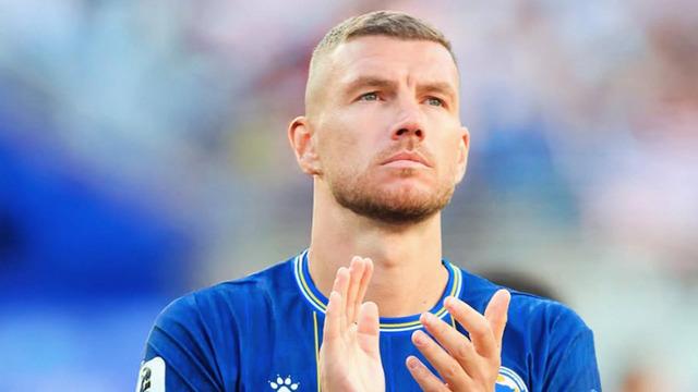 Edin Dzeko'dan Beklenmedik Karar: Milli Takım Kariyerini Noktaladı