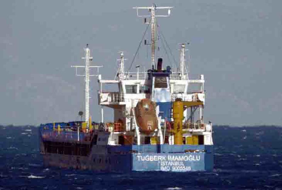 Marmara Denizi'nde Gemi Kazası: Enkaz Bulundu, Kayıp Mürettebat İçin Endişe Devam Ediyor