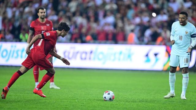 Milli maçta Kylian Mbappe'den Arda Güler'e Tepki Çeken Hareket