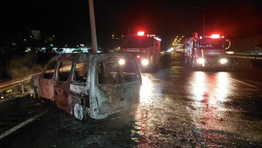 Samsun gezerken yanan kamyon yeri savaş alanına dönüştürdü: 1 yaralı 2