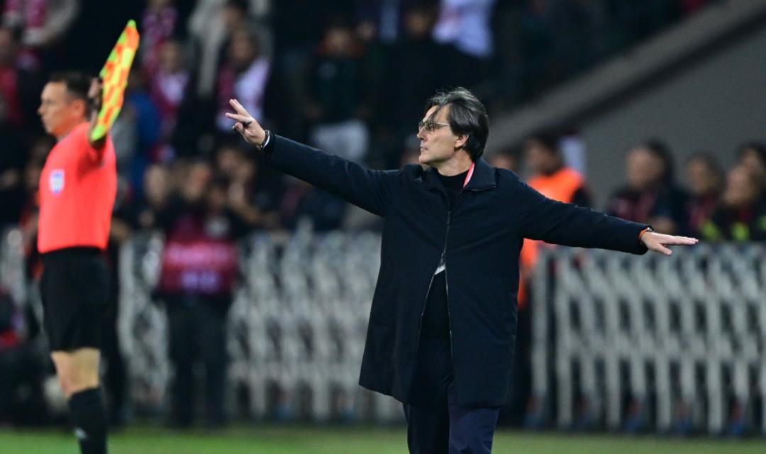 Montella, tarihi galibiyete rağmen takımı eleştirdi! 