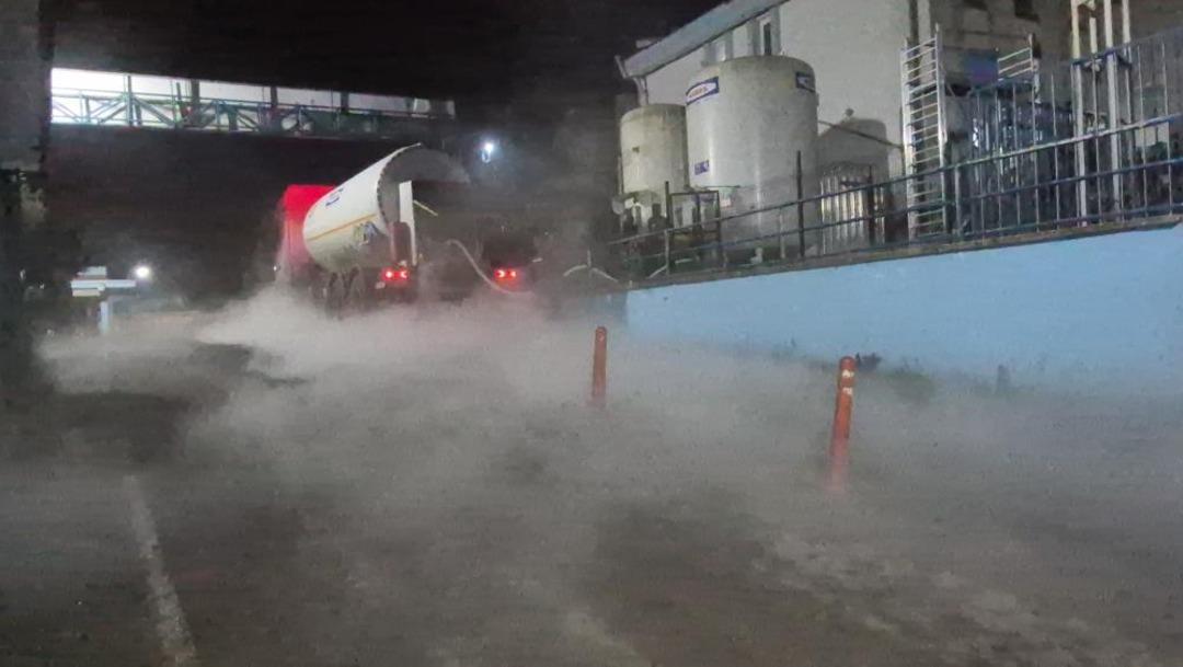 Hastane önünde oksijen kaybı paniğe yol açtı 2